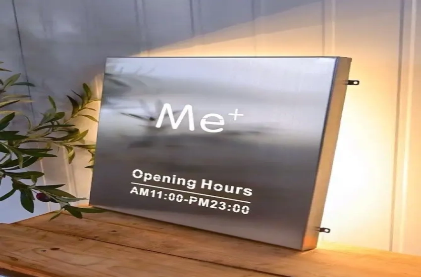 CUSTOMIZED METAL LIGHT BOX